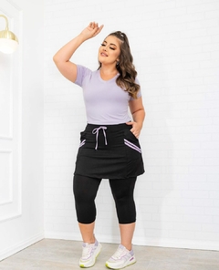 Saia Evasê Calça Corsario cor Preta Emilia Plus Size