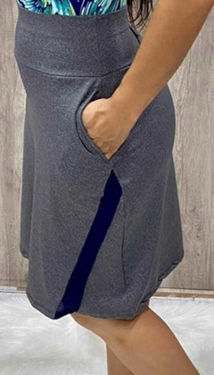Short Saia Midi Trapezio cor Cinza Helen Plus Size - comprar online
