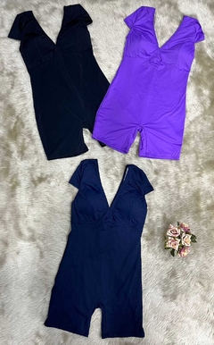 Maiô Short Body com manga Curta Bojo removível Lourdes