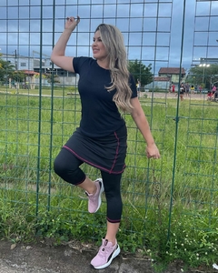 Saia Evasê Calça Corsário cor Preta Selena