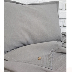PIE DE CAMA TUSOR 1 Y 1/2 PLAZA CON 1 ALMOHADON DE 40X60cm GRIS PERLA