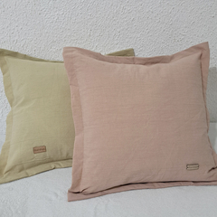 ALMOHADON PRAGA EN TUSOR DE 40 x 40 ROSA VIEJO