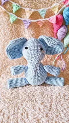 Elefante Theo