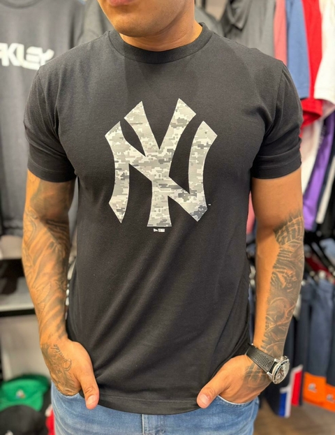 Camiseta New Era Core Neyyan