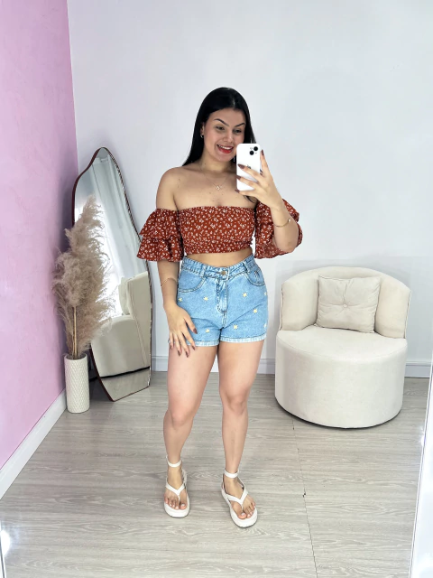 Short mom margaridas - comprar online