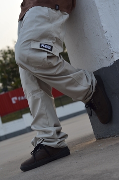 CALÇA CARGO CREME - comprar online