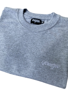 Camiseta Streetzoo TEE CINZA. na internet