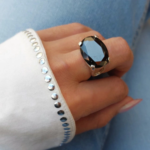 Anillo Negru