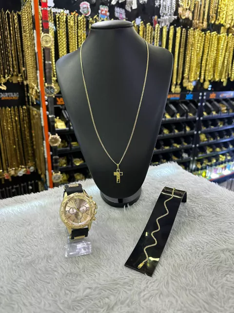 kit 4 em 1 moeda (1 relógio, 1 cordão, 1 pingente e 1 pulseira).