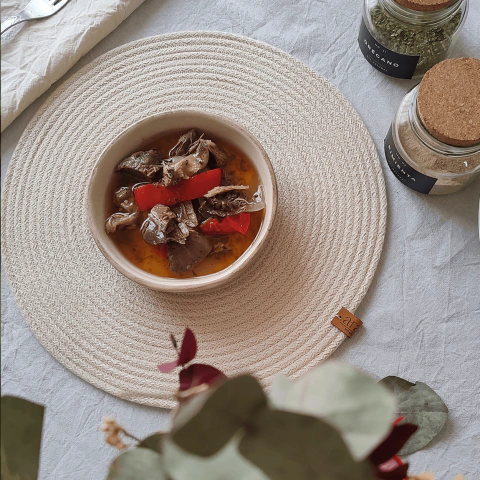 Individual / plato de sitio blanco