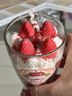 Vela strawberry - comprar online