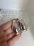 Brincos tendência gota vírgula folheada G - comprar online