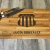 Tabla personalizada + Tenedor + Cuchillo | Escudo + Nombre | Talleres - Kairos Design