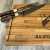Tabla personalizada + Tenedor + Cuchillo | Escudo + Nombre | Temperley - comprar online