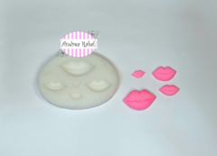 AR0449 Besitos x4
