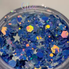 Azul perolado com estrelas.