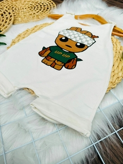 Jardineira Baby Groot Cod 083 - Up Up bebe