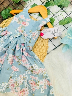Vestido Floral Elegância na internet