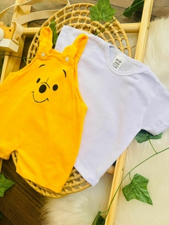 Jardineira Pooh Cod 015 na internet