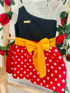 Vestido Minnei na internet