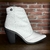 Bota de Couro Bico Fino Carmen Steffens - comprar online