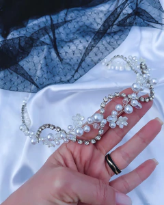 Grinalda Infinito - Flores - Acessórios de Luxo para Noivas | Grinaldas, Tiaras e Mais - Tortolys