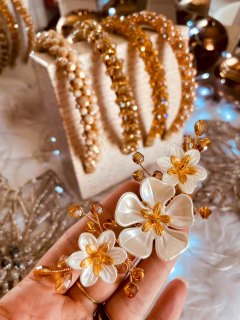 Coleção La vie - Dourado - Acessórios de Luxo para Noivas | Grinaldas, Tiaras e Mais - Tortolys