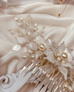 Grinalda Madreperola na internet