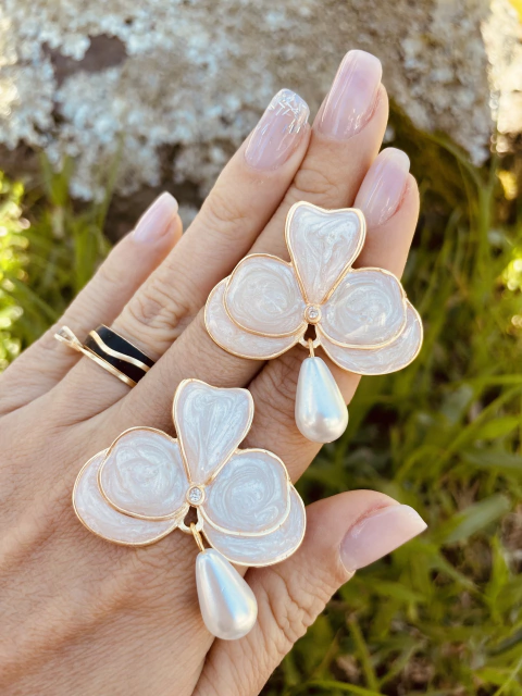 Brincos Resinados | Orquídea com pérola