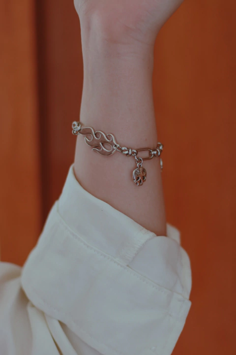 PULSEIRA ROBERTA REBELDE PRATA