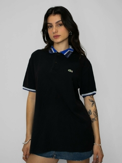POLO LACOSTE GOLA AZUL (M) na internet