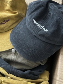 Gorra negra, VORÁGINE blanco - comprar online