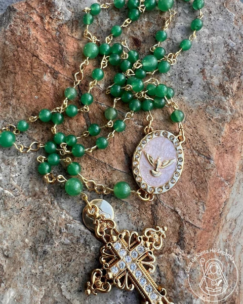 Terço Quartzo Verde - Gold: Cansaço e desânimo. - comprar online