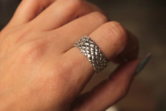 Alianças Escamas de Dragão - Icoh Joias