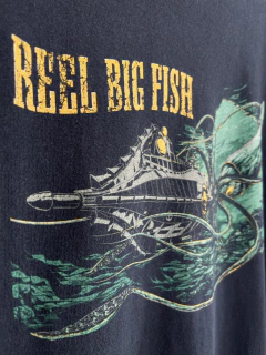 (L) Reel Big Fish Tee na internet