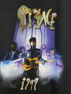 (XL) Prince Tee na internet