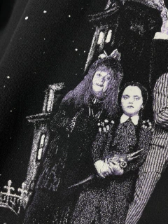 (M/L) Addams Family Tee na internet