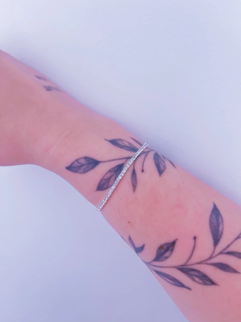 Pulseira em strass com elástico cristal - comprar online