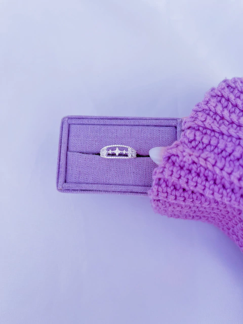 Anel triplo bolinhas e trevos cravejados