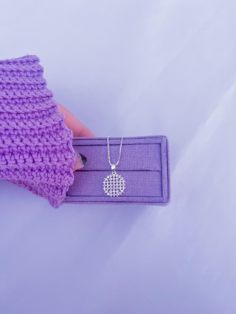 Colar círculo cravejado brilhos