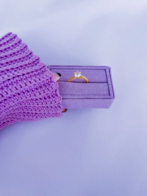 Anel solitário ponto de luz cravejado glow banhado a ouro 18k