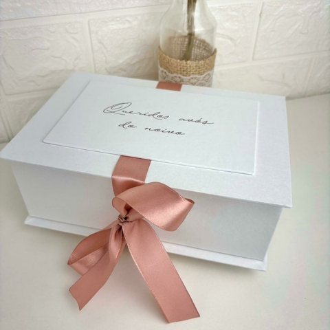 Caixa cartonada Padrinhos 20x13x7 (APENAS A CAIXA)