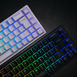 Teclado Gamer Mecânico Akko sem Fio 3068B Plus White, ABNT2