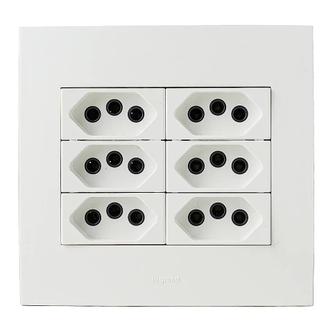Conjunto Pial Vela 4x4 com 6 Tomadas 20A Legrand