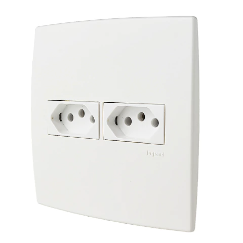 Pialplus Conjunto Tomada Dupla 20A 4x4 com Suporte