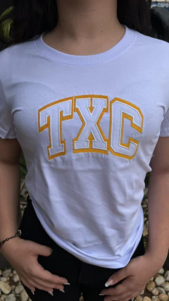 CAMISETA FEMININA TXC SLIM FIT FIO 30 BORDADA BRANCA - SELARIA GUIMARÃES