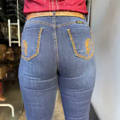 CALÇA FEMININA FLARE GALOPE MODELO DESTROYED EMPINA BUMBUM na internet