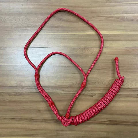 CABRESTO PROFISSIONAL DE CORDA COM O CABO REFORÇADO VERMELHO