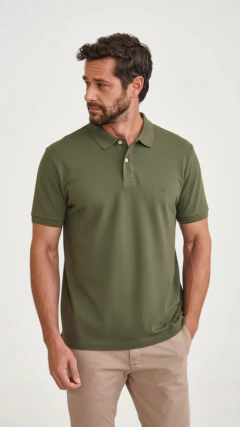 CAMISA POLO TXC MASCULINA REGULAR BORDADA VERDE MILITAR - comprar online