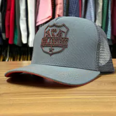 BONÉ MULADEIROS CINZA COM TELINHA LOGO EMBORRACHADA na internet